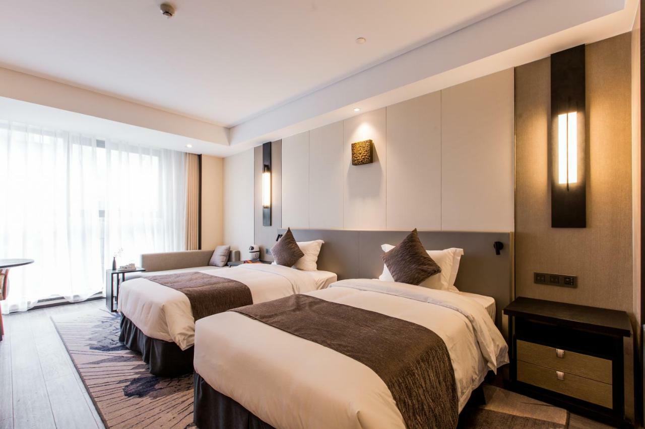 Howard Johnson By Wyndham Life Zhuoyuan Нинбо Екстериор снимка