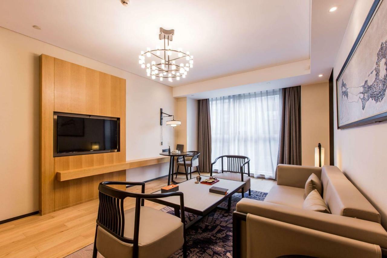 Howard Johnson By Wyndham Life Zhuoyuan Нинбо Екстериор снимка