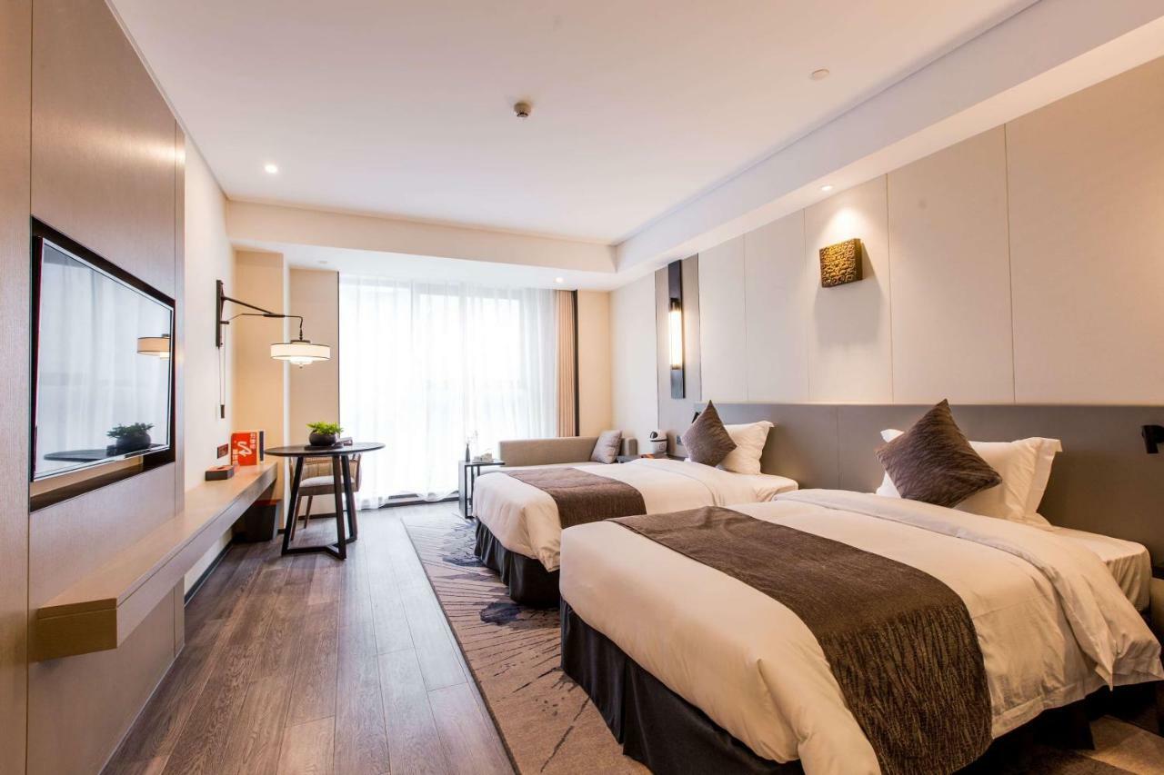 Howard Johnson By Wyndham Life Zhuoyuan Нинбо Екстериор снимка