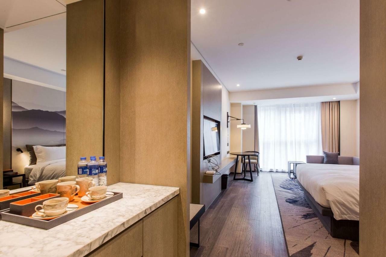 Howard Johnson By Wyndham Life Zhuoyuan Нинбо Екстериор снимка